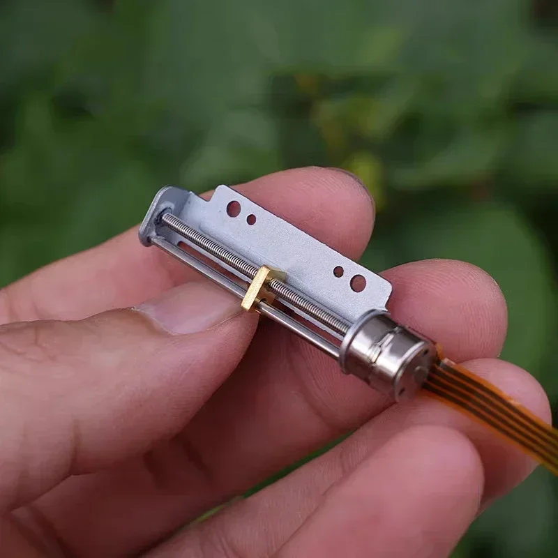 Mini Tiny 8mm 2-Phase 4-Wire L - Lead Screw 8Mm review and price