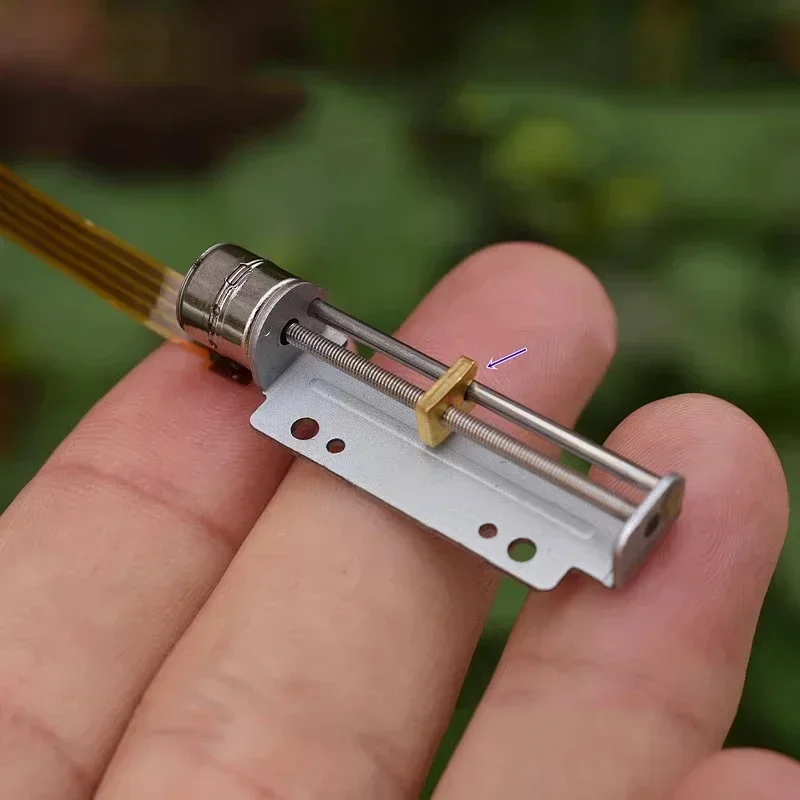 Mini Tiny 8mm 2-Phase 4-Wire L - Lead Screw 8Mm review and price